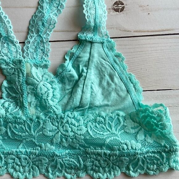 Lace Racerback Bralette - Mint - Picture 7 of 8
